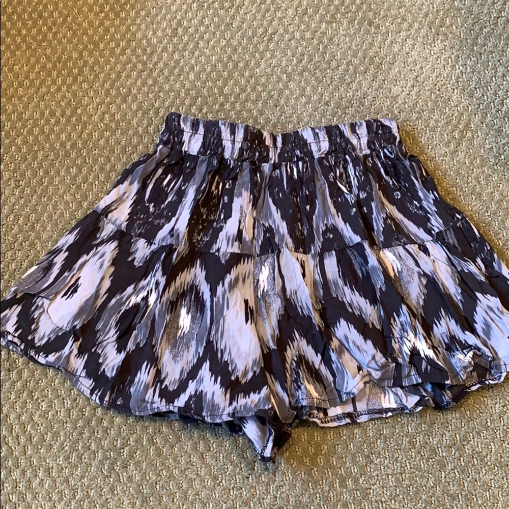 Gray/black/white shorts
